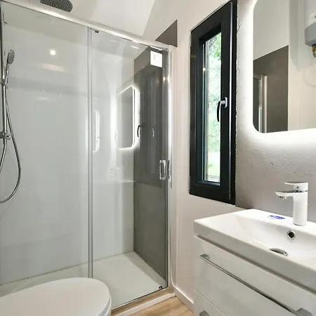 Lesne Pod Warszawa Lodge