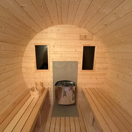 Lesne Pod Warszawa Lodge Wolka Radzyminska