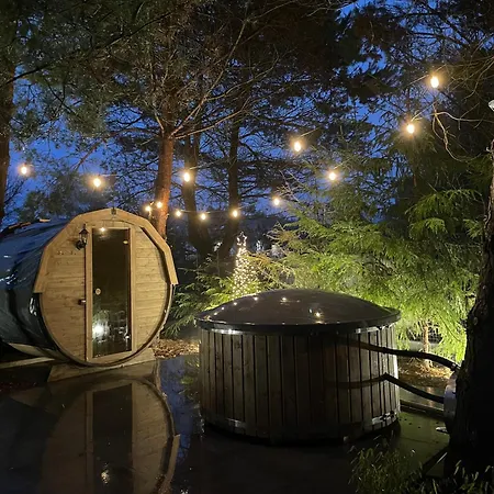 Lesne Pod Warszawa Lodge *