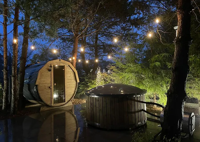 Leśne Pod Warszawą Domek letniskowy *